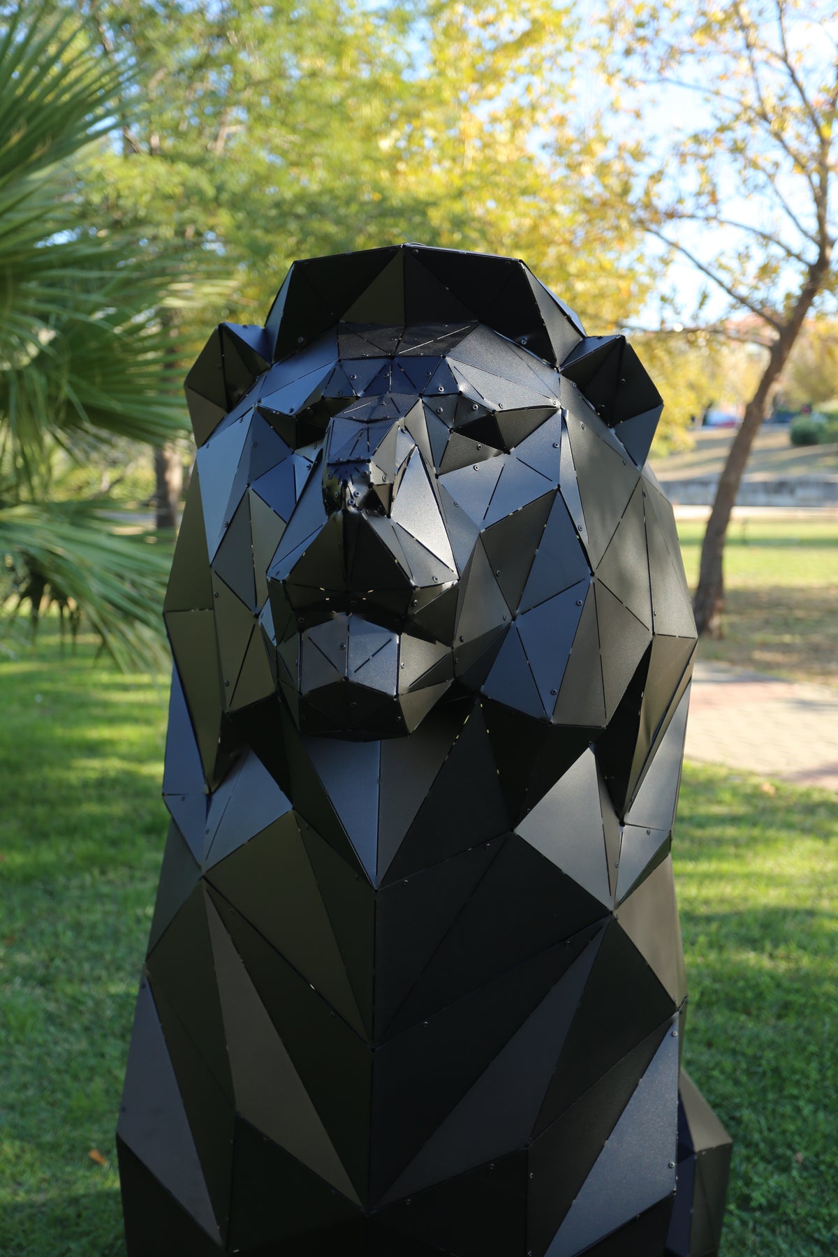 Geometric Lion Sculpture - Black